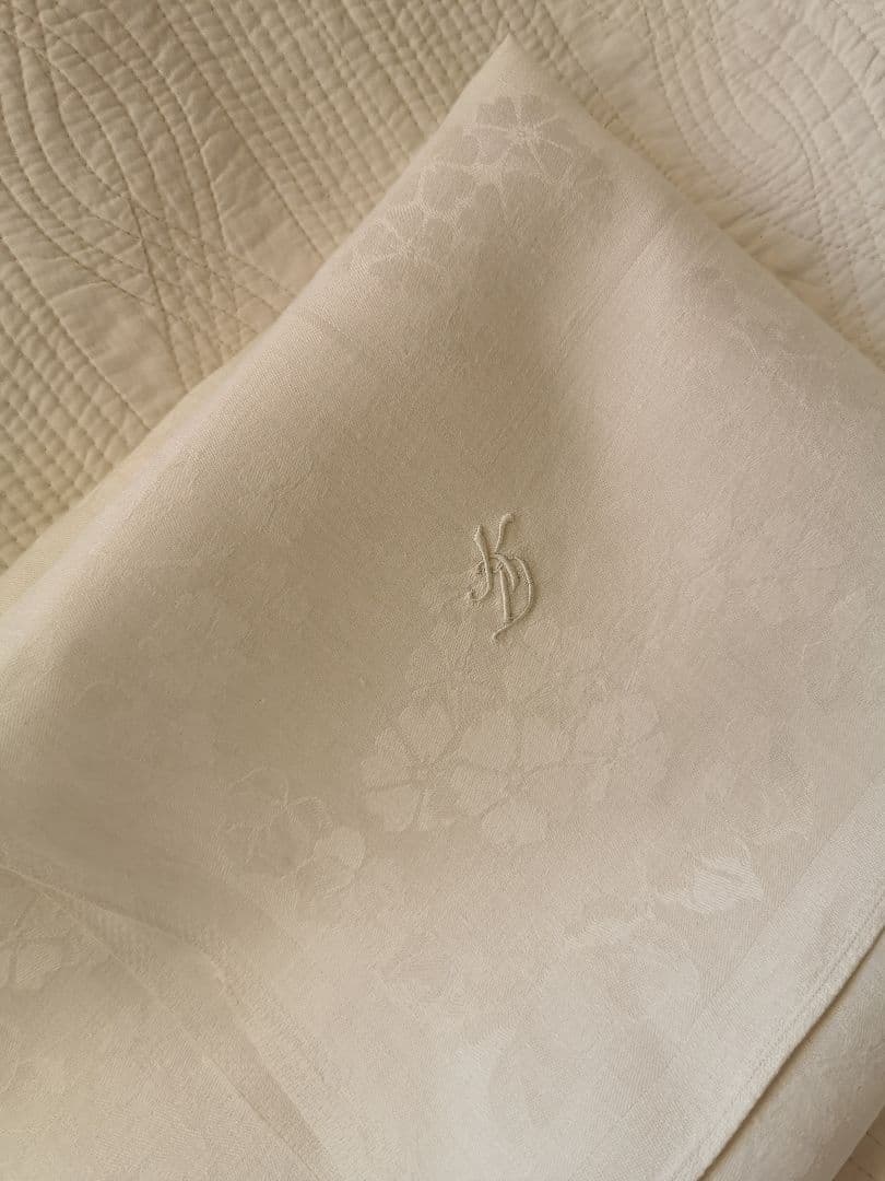 アンティーク ダマスク織 リネン 桜草 プリムラ 紫陽花風 イニシャル刺繍クロス