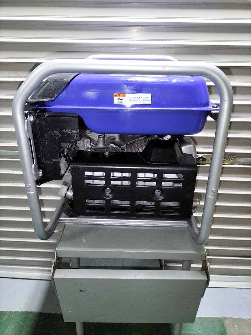 YAMAHA EF2500i インバーター発電機　災害備品　商業電源　野外活動等