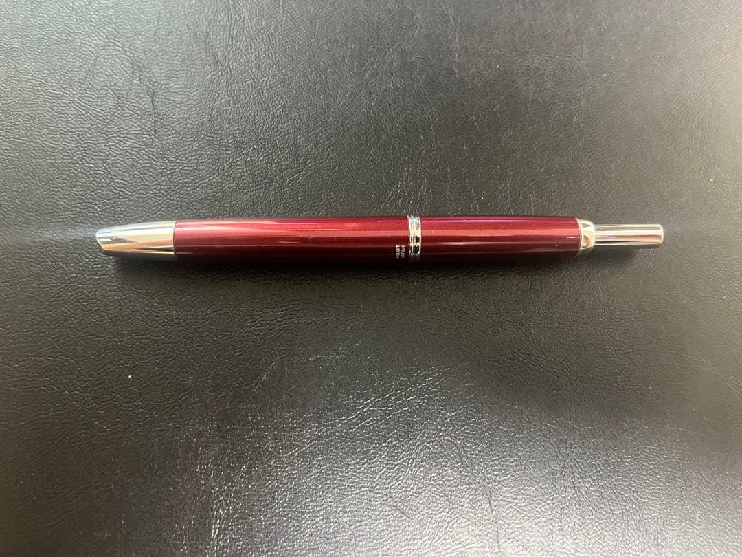 キャップレスデシモ レッド　細字　F