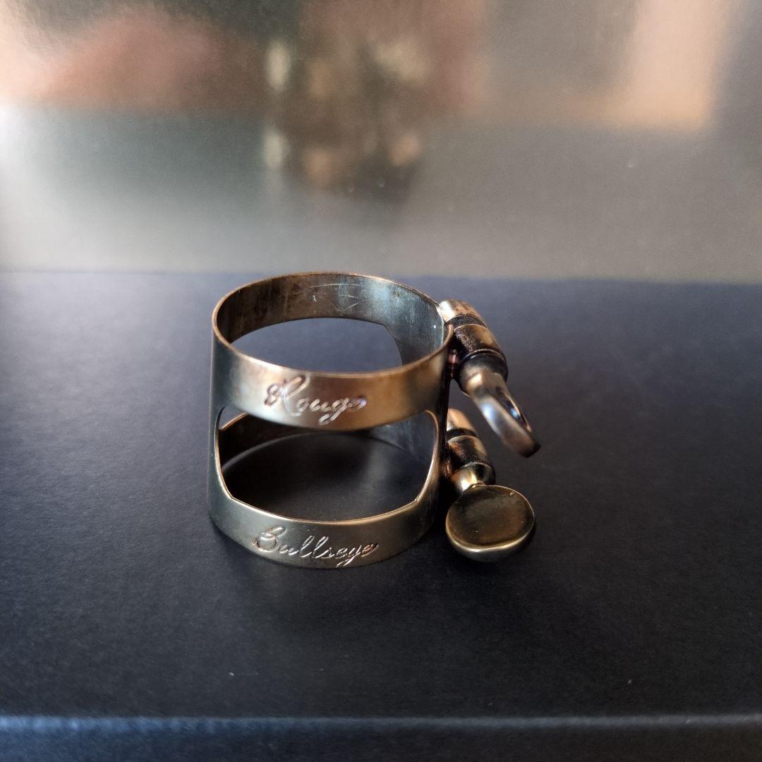 Bullseyeアルトサックスリガチャー 金属製