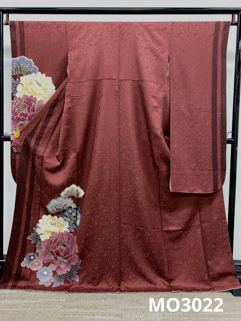 振袖 豪華 大輪 牡丹 金彩 金刺繍 紋意匠 柄八掛 身丈168cm