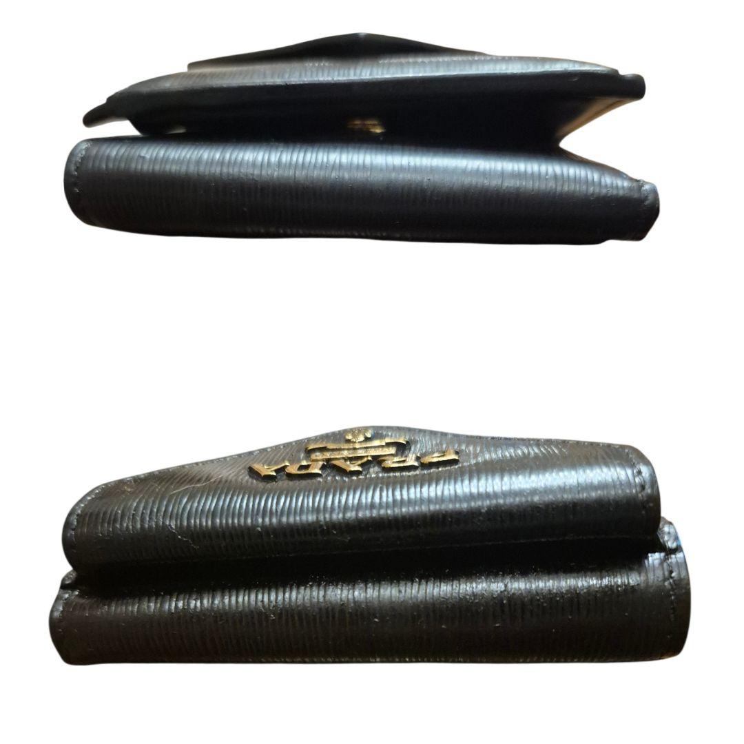 ＰＲＡＤＡ　プラダ　サフィアーノ　三つ折り財布 x