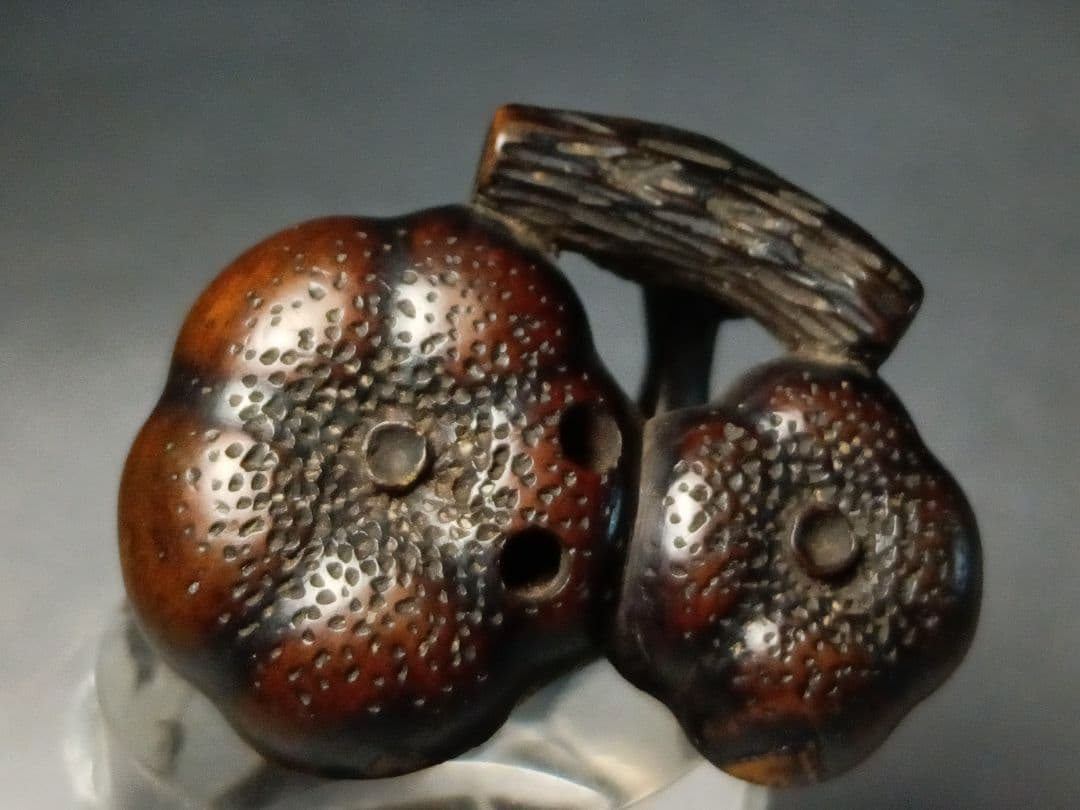無銘 柘植彫 根付 「柿の実」 江戸時代