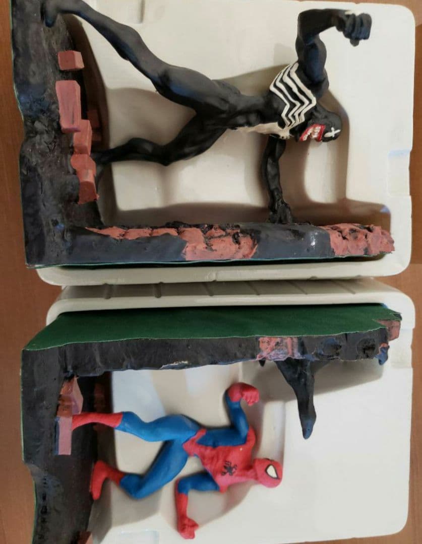 レア　スパイダーマン　ヴェノム　アメコミ ブックスタンド　ブックエンド　本立て