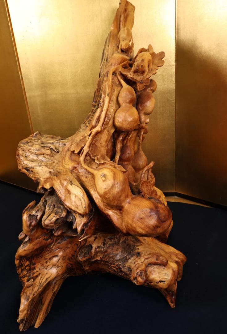 木彫　「 栗鼠と瓢箪 」 　一刀彫　東洋彫刻　置物　床飾り　インテリア　BK38