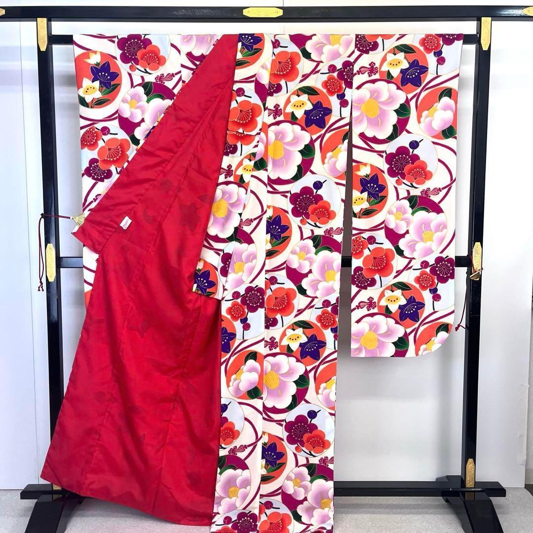 ☆ 振袖 色鮮やかな花模様 牡丹 桔梗 金彩 鳥の子色 K-4159