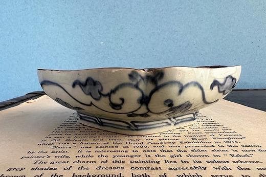 品番　t-0394 古伊万里　菱形皿A　染付　紙刷り印判　印判　渦福　角福　時代