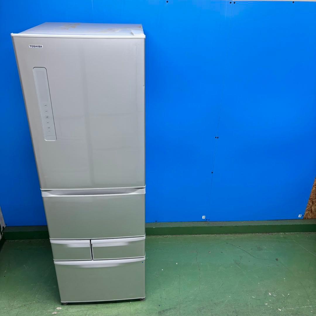 525 東芝 大型冷蔵庫 400L強 右開き 自動製氷 5ドア 大人気
