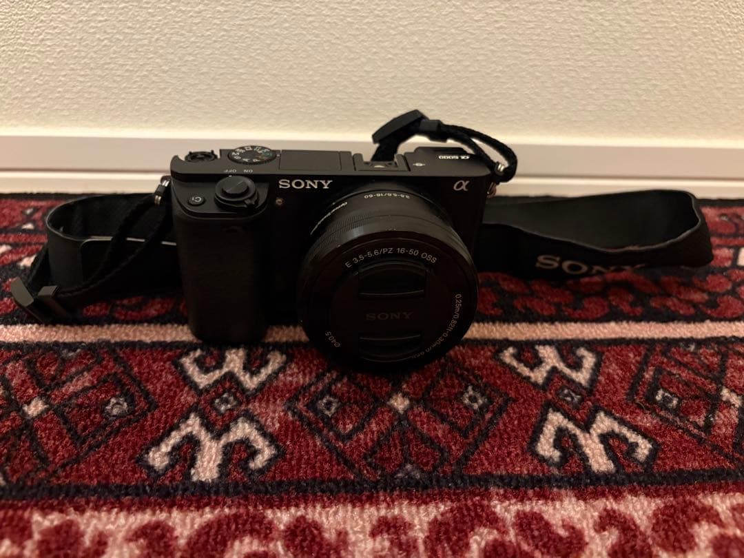 SONY α6000 ミラーレス一眼 E 16-50mm 一部破損あり