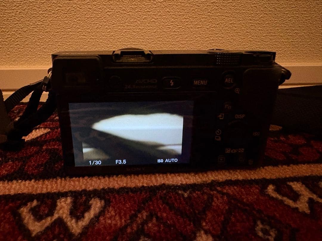 SONY α6000 ミラーレス一眼 E 16-50mm 一部破損あり