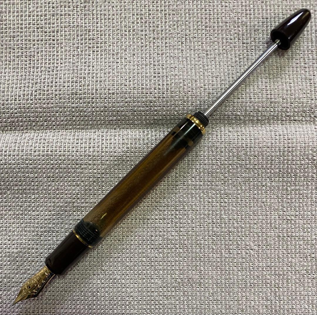 Pilot カスタム823 茶軸 中字 M