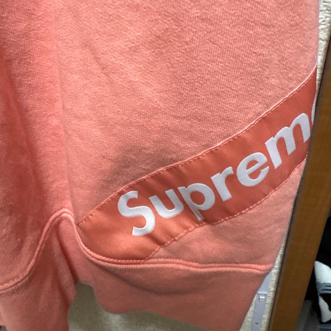 Supreme ピンク フード付きパーカー