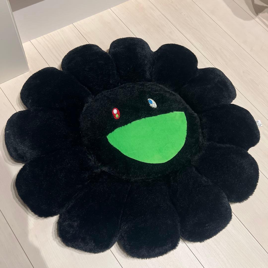 カイカイキキ　村上隆　クッション