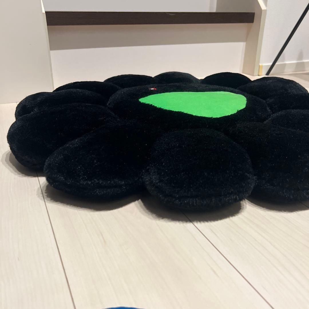 カイカイキキ　村上隆　クッション