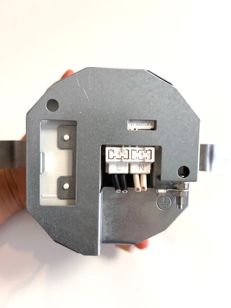 【送料無料】Panasonic　埋め込み型　100φ 非常灯 9個セット