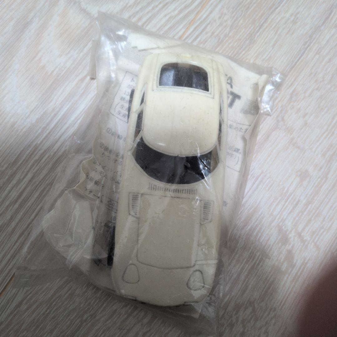 【トヨタ ミニカー】2000GT？
