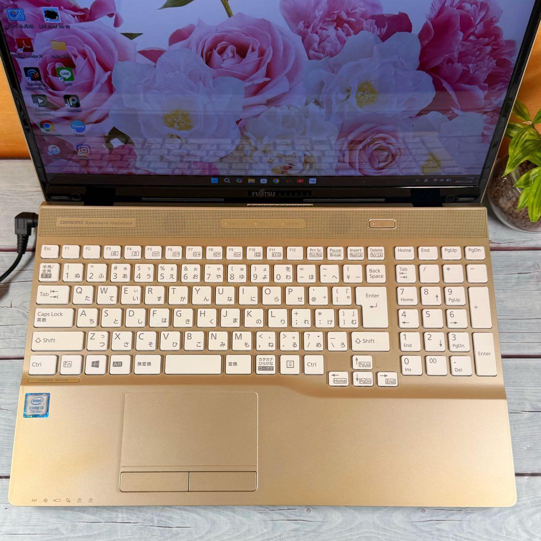 第7世代Corei3☘️ノートPC☘️メモリ8GB/SSD☘️Office2024