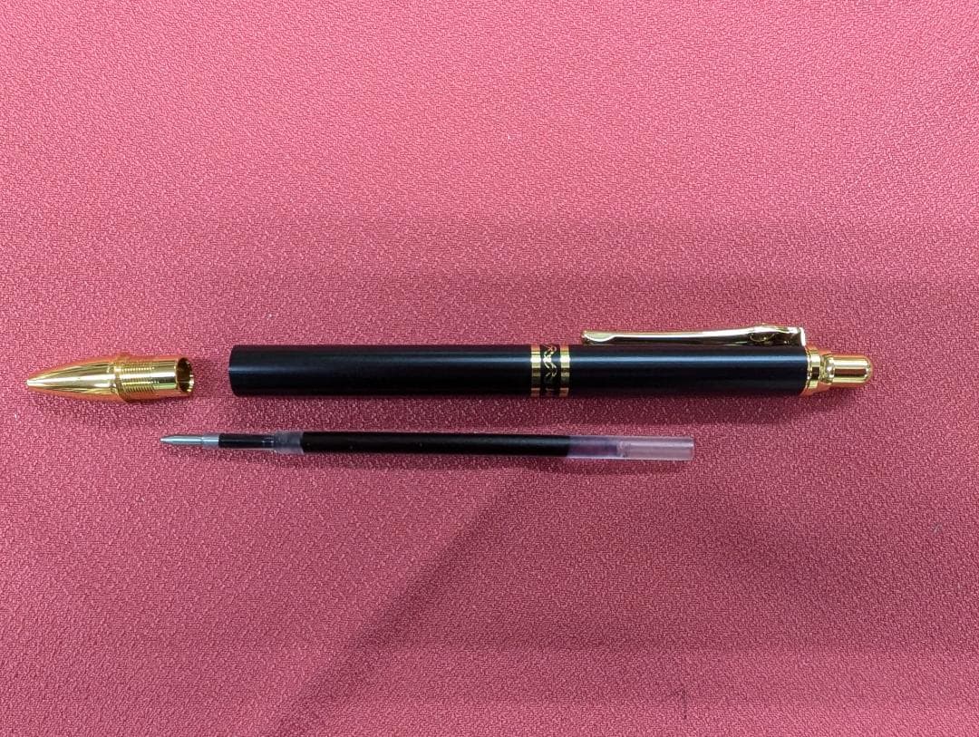 PLATINUM　大量格安　30本　菊の御紋エンブレム　ノック式ボールペン　黒