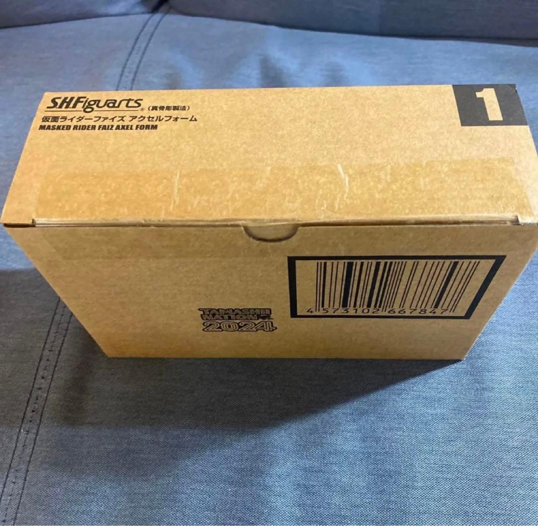 真骨彫製法　仮面ライダーファイズ555 アクセルフォーム