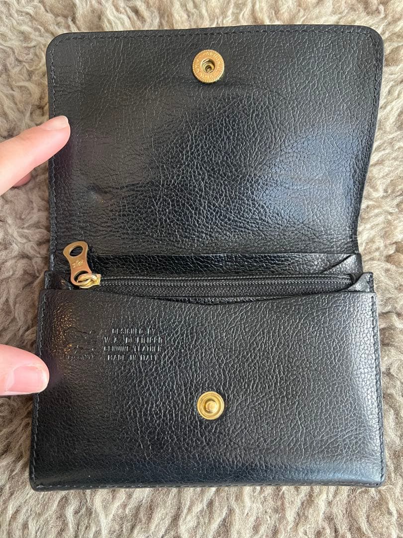 IL BISONTE ブラックレザー 二つ折り財布