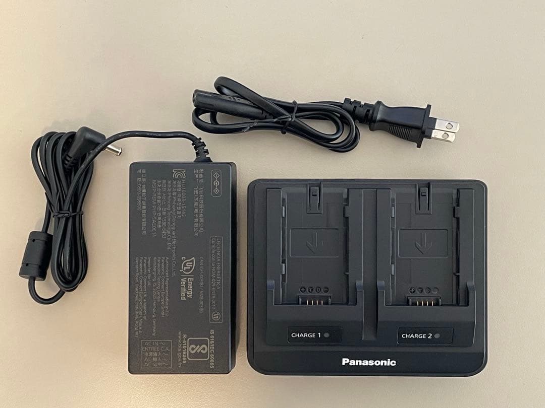 Panasonic AG-BRD50 バッテリーチャージャー