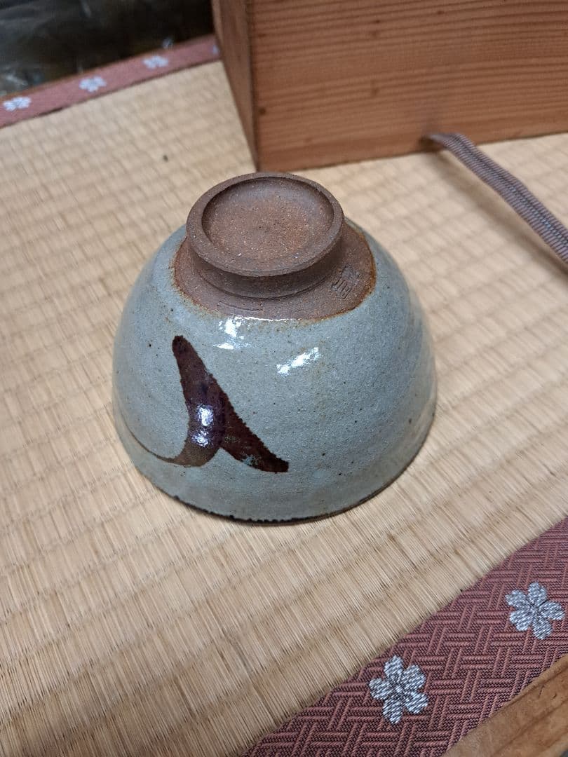 は*な様 超メルカリ市限定。12月15日まで 青緑色の数茶碗 木箱付き　十客入