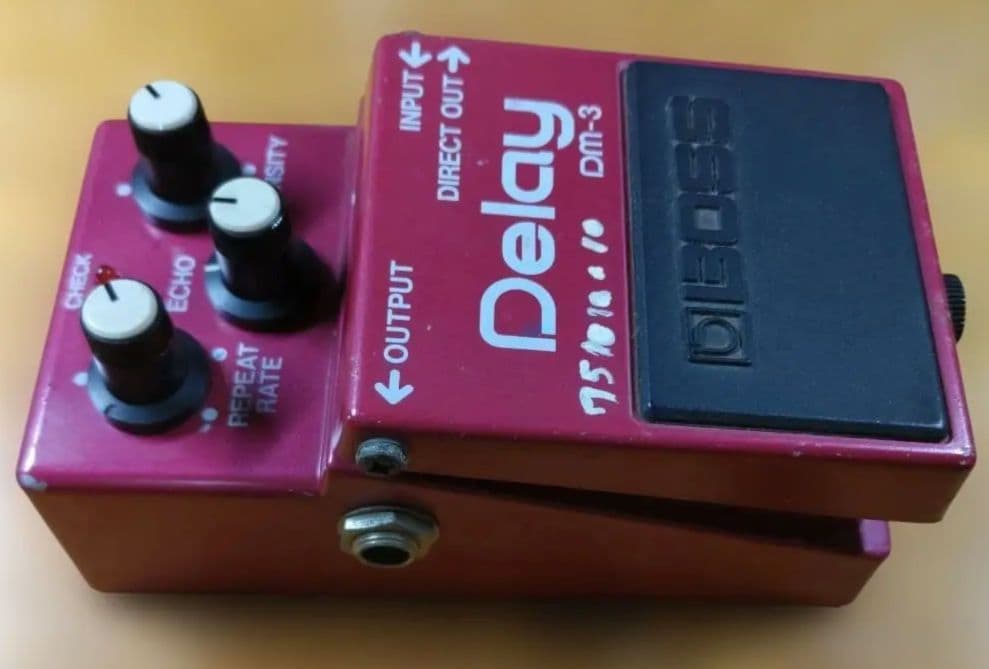 BOSS エフェクター Delay