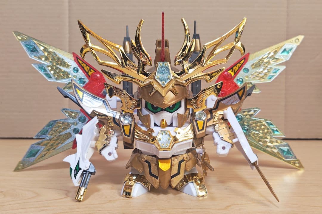 きゅーべー出品 サメの抜け殻 SDガンダム 轟炎武威大将軍 セット