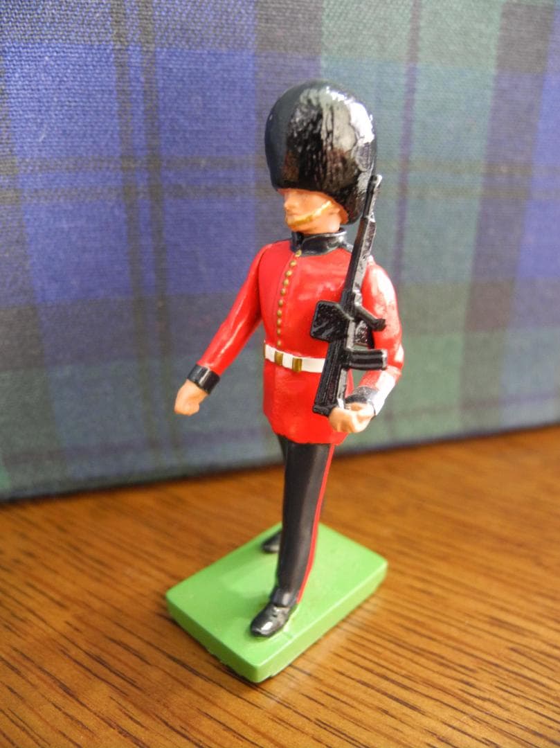 【希少品】イギリス 衛兵 フィギュア 3体セット