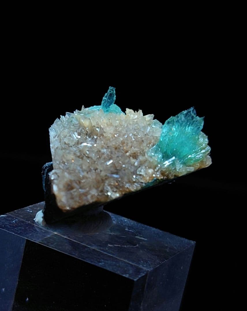 アポフィライト インド産 母岩付き 鉱石 鉱物 ミネラル 標本 原石 犬牙状 ⑥