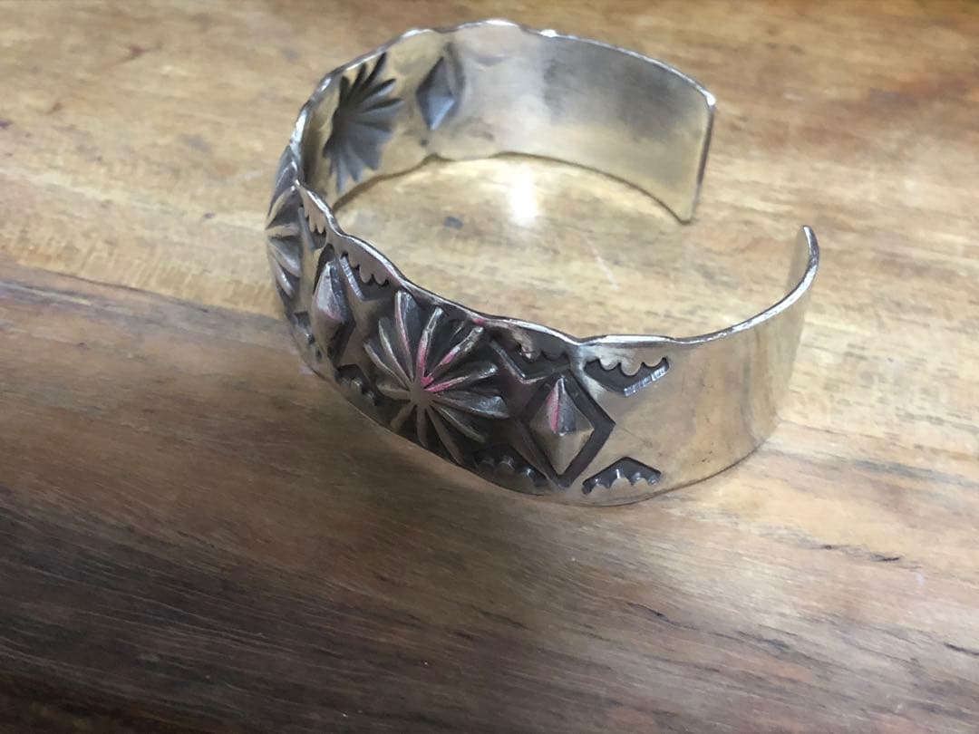 NAVAJO バングル　NORA