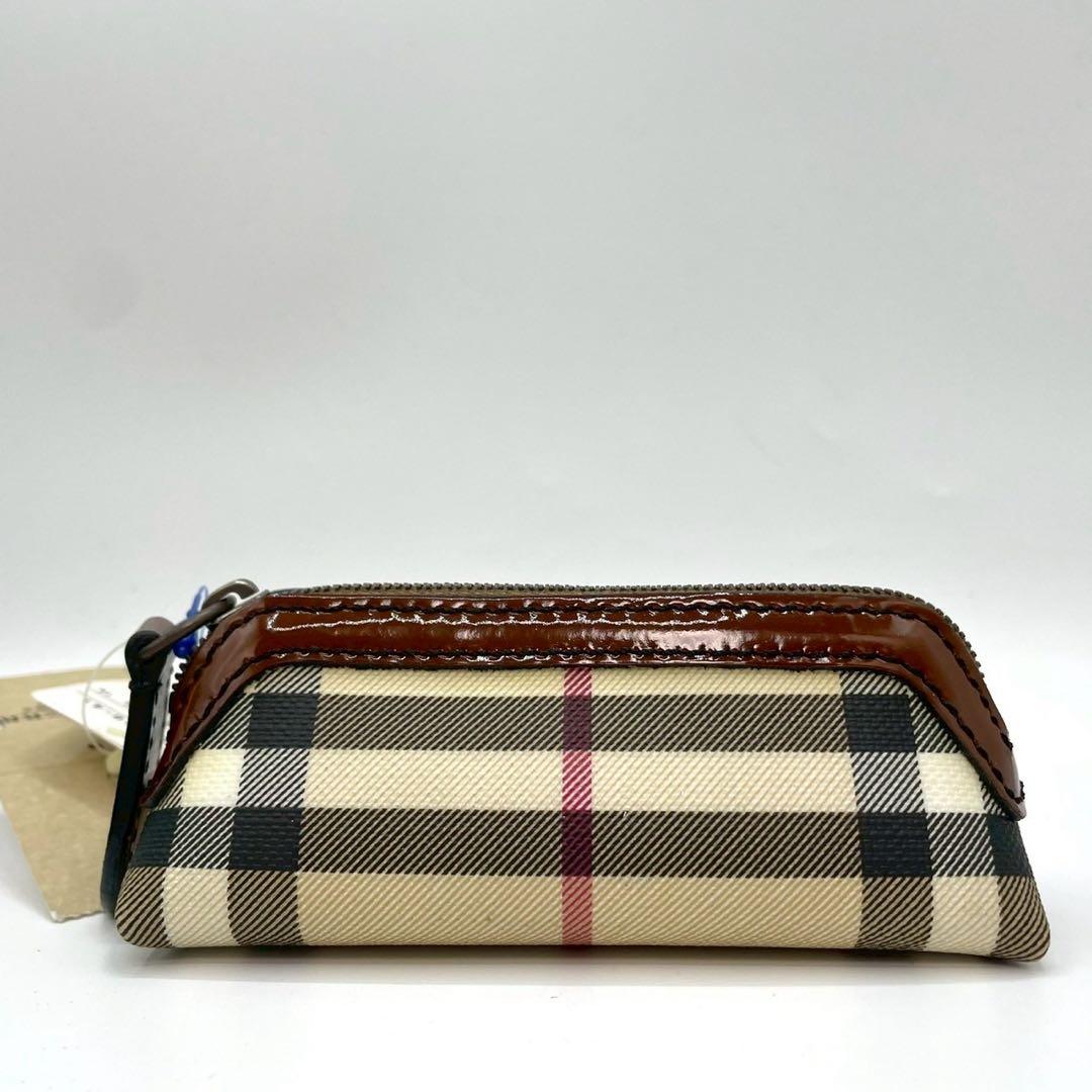 新品タグ付き Burberry 小物入れ ポーチ ノバチェック　レザー　PVC