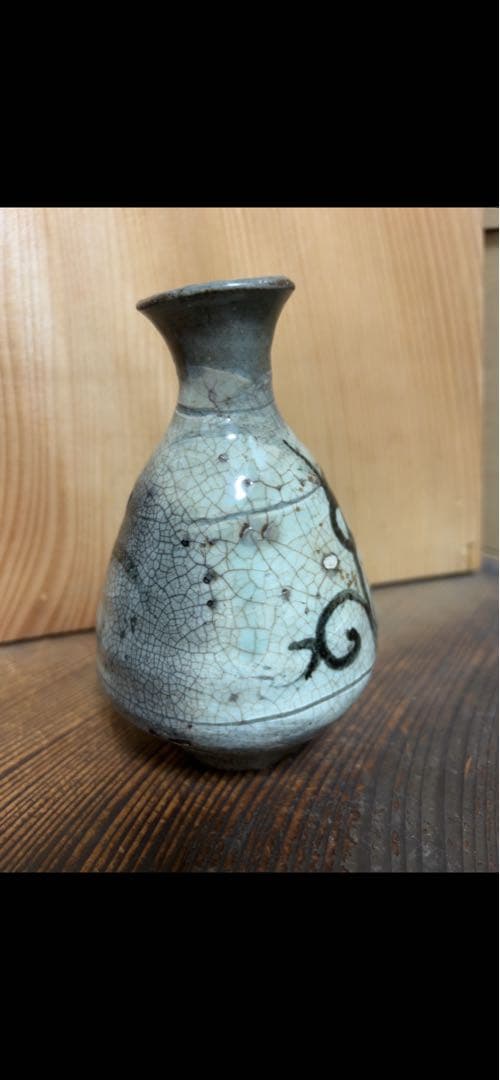 古い鶏龍山徳利(付属品　二重箱)