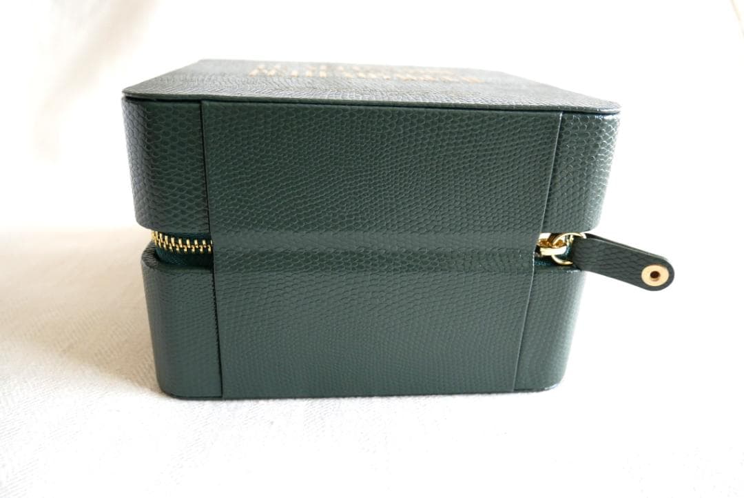 【ビュリー】「リトル トラベラーズ ビューティキット」バッグのみです。