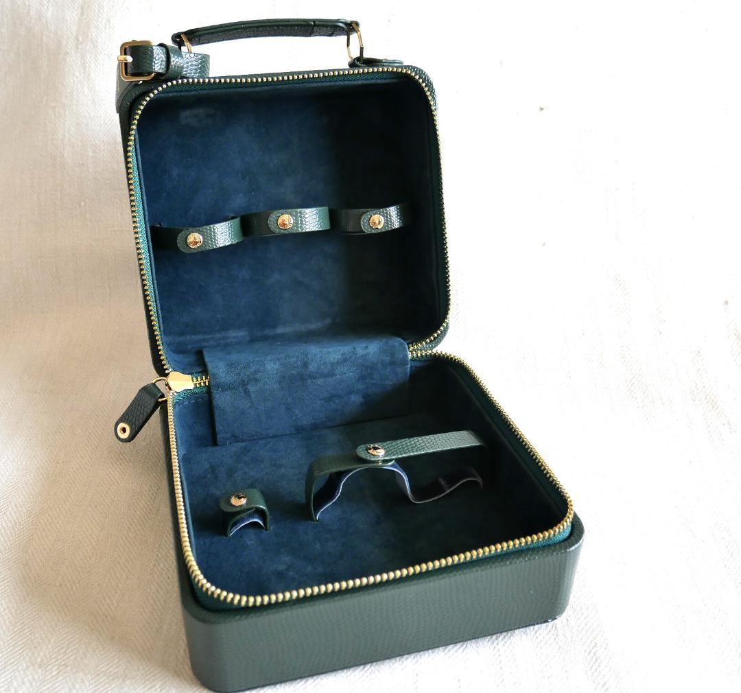 【ビュリー】「リトル トラベラーズ ビューティキット」バッグのみです。