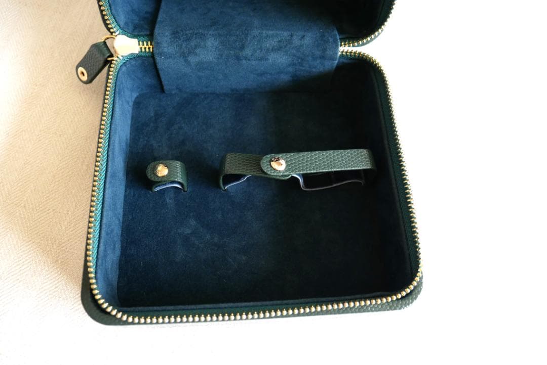 【ビュリー】「リトル トラベラーズ ビューティキット」バッグのみです。