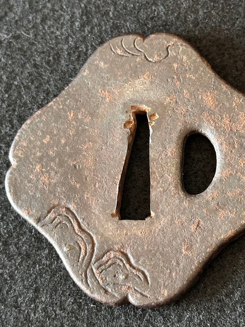 古美術　鉄地山水図刀鍔　古刀剣装具　　時代物　25CC