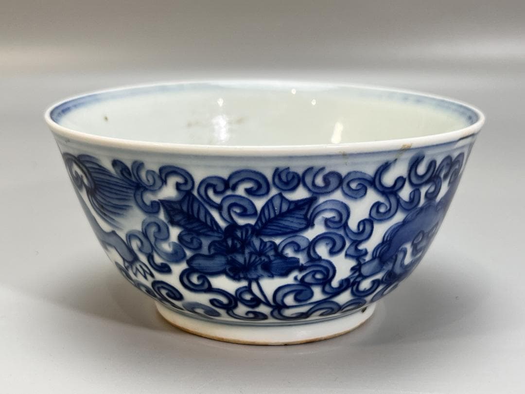 中国美術 明 青花纏枝 富貴佳器款 獅子紋碗 高 6cm 明