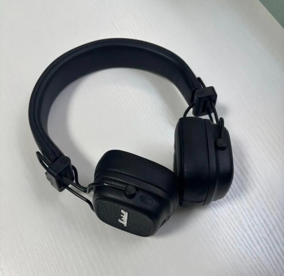 超美品 Marshall MAJOR V ブラック ワイヤレスヘッドホン