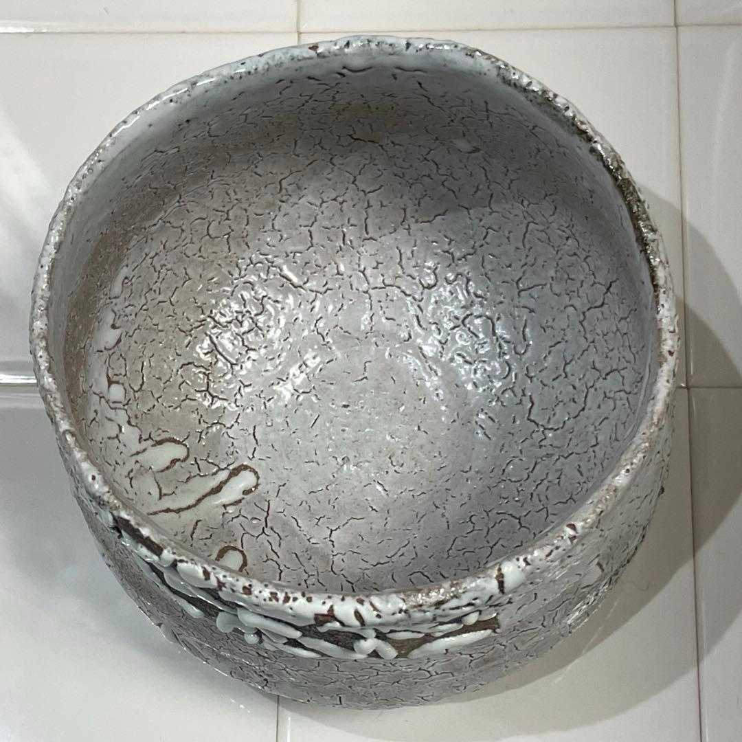 茶道具 抹茶茶碗★茶盌 萩焼 白釉 沓形 鬼萩割高台★渋谷泥詩 作★木箱、共布有