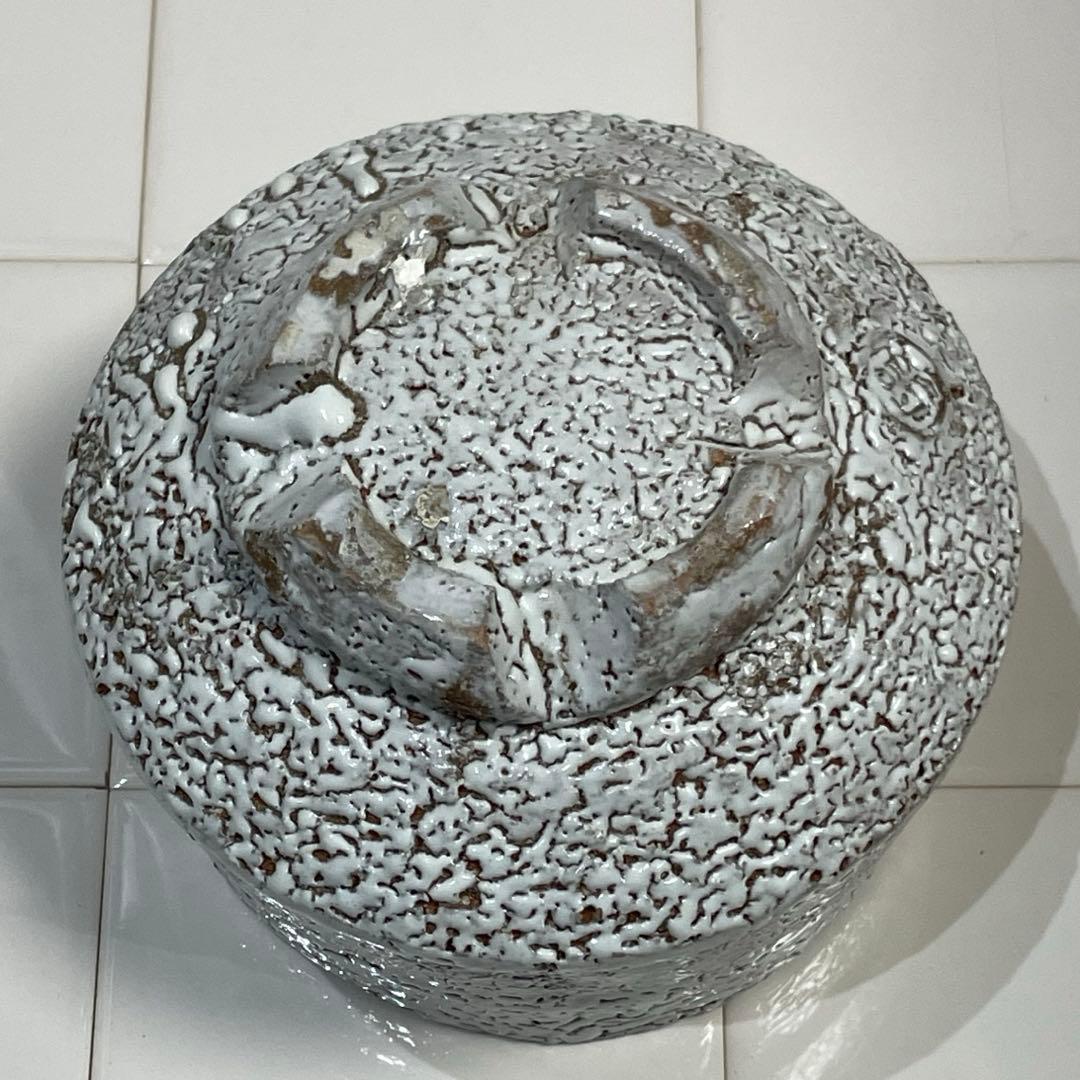 茶道具 抹茶茶碗★茶盌 萩焼 白釉 沓形 鬼萩割高台★渋谷泥詩 作★木箱、共布有