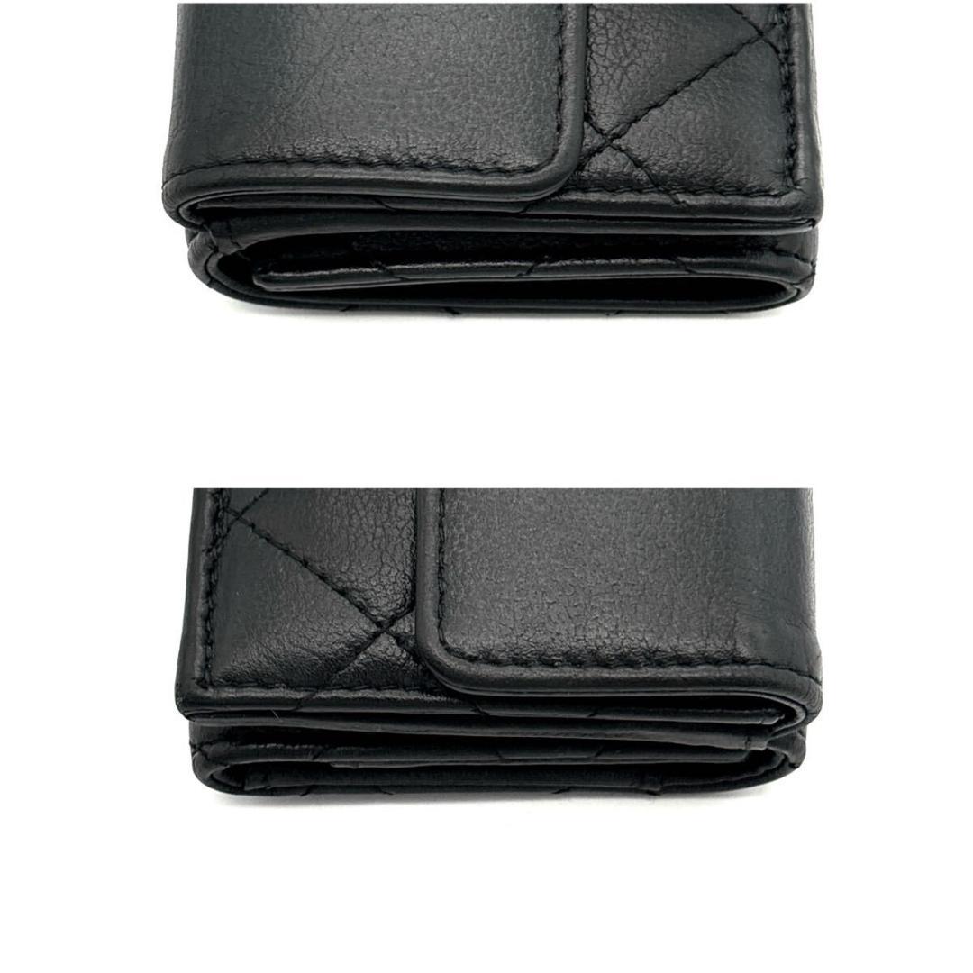 極美品◆CHANEL 三つ折り財布 キャビアスキン プッシュロック 黒 31番台