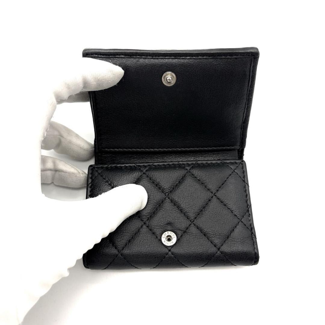 極美品◆CHANEL 三つ折り財布 キャビアスキン プッシュロック 黒 31番台