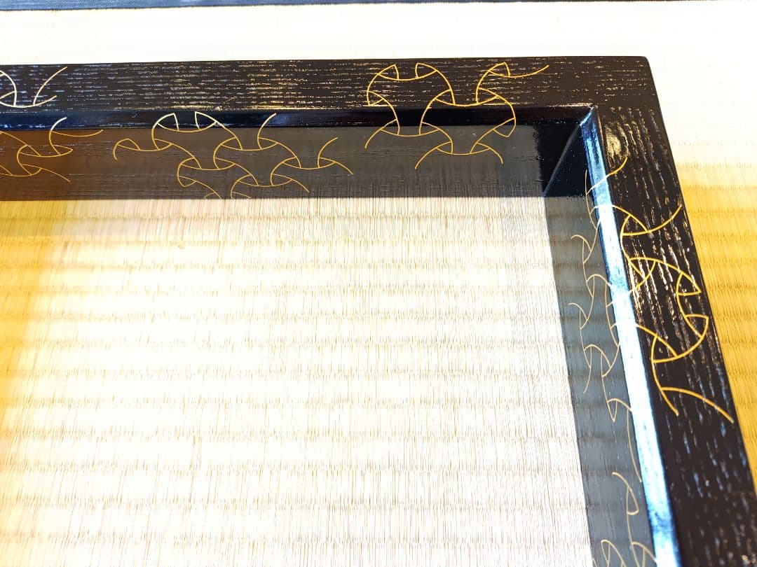 送料込【逢絢亭】茶道具 炉縁 柿合塗 独楽つなぎ蒔絵 木製 紙箱入り