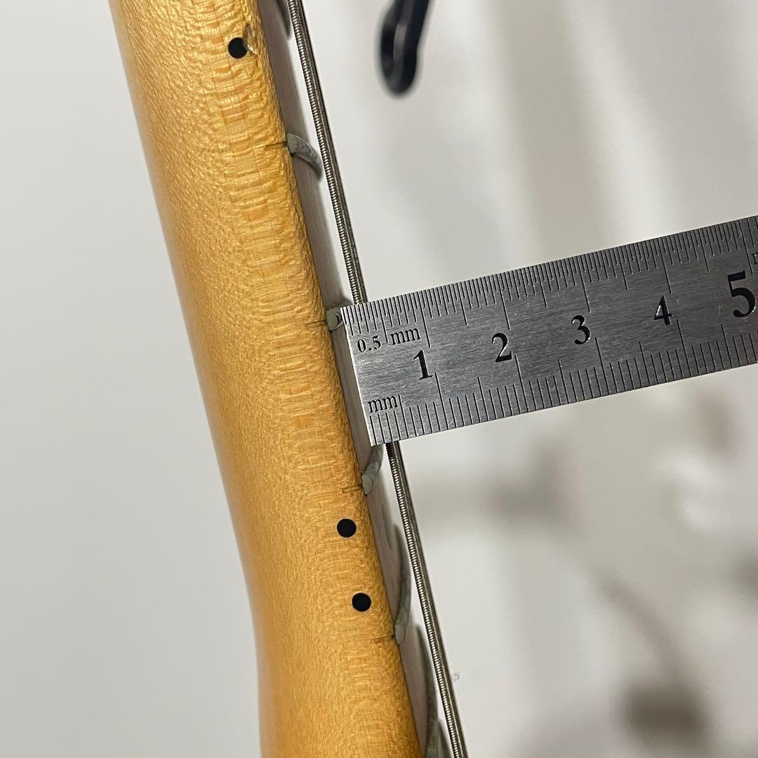 Squier Stratocaster Standard エレキギター