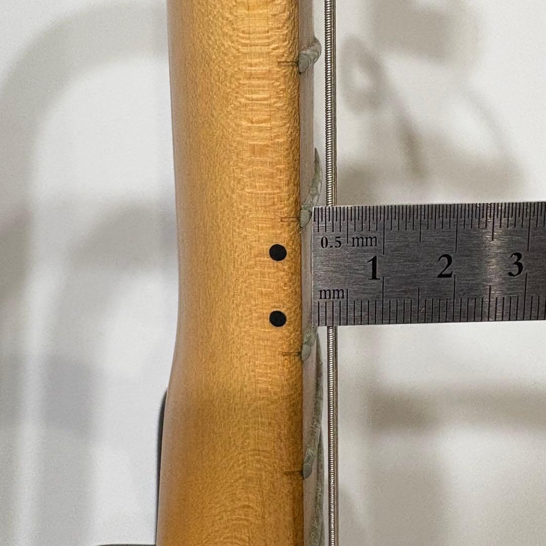 Squier Stratocaster Standard エレキギター