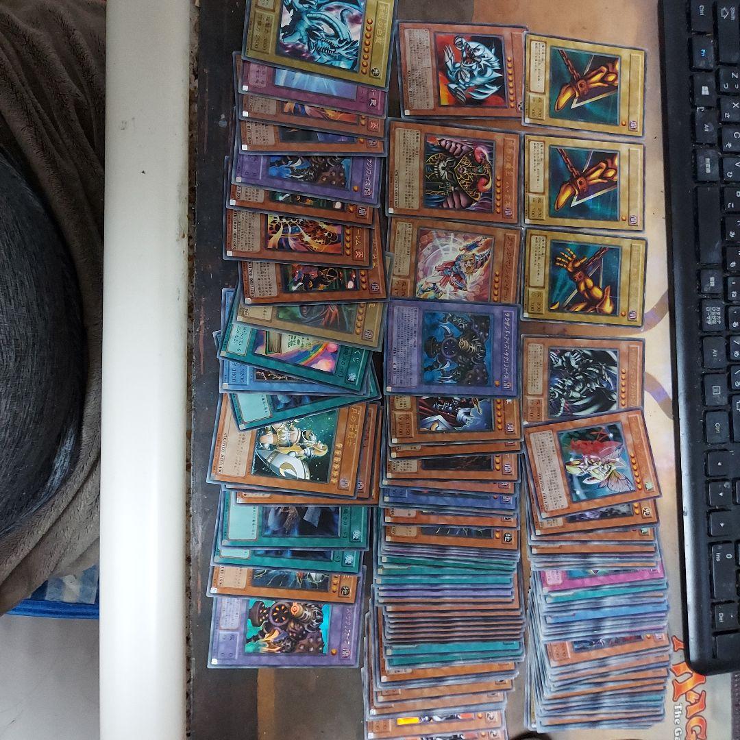 遊戯王カードセット 青眼の白龍含むレアカ―ドまとめて131枚セット