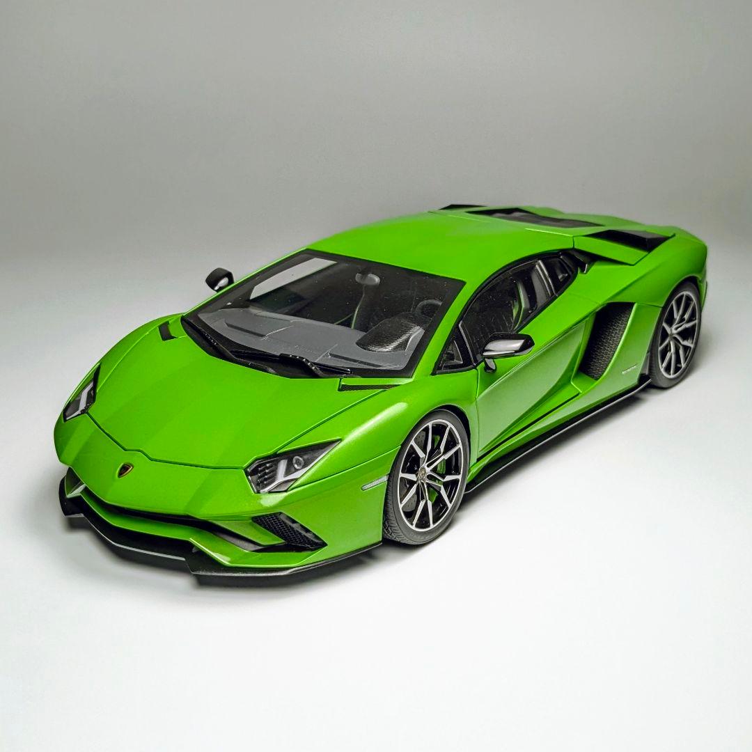 オートアート 1/18 ランボルギーニ アヴェンタドールS パールグリーン