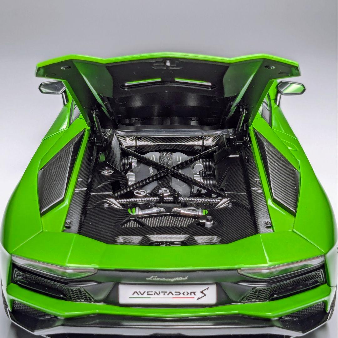 オートアート 1/18 ランボルギーニ アヴェンタドールS パールグリーン
