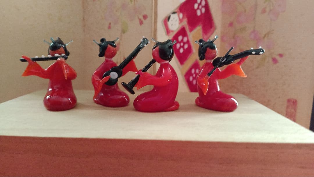 ベネチアングラス　ミニチュア　お囃子　オリエンタル　雛の時期にも